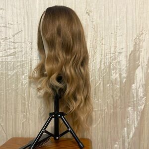 Long lace frontal hombre wig blonde and black new without tags